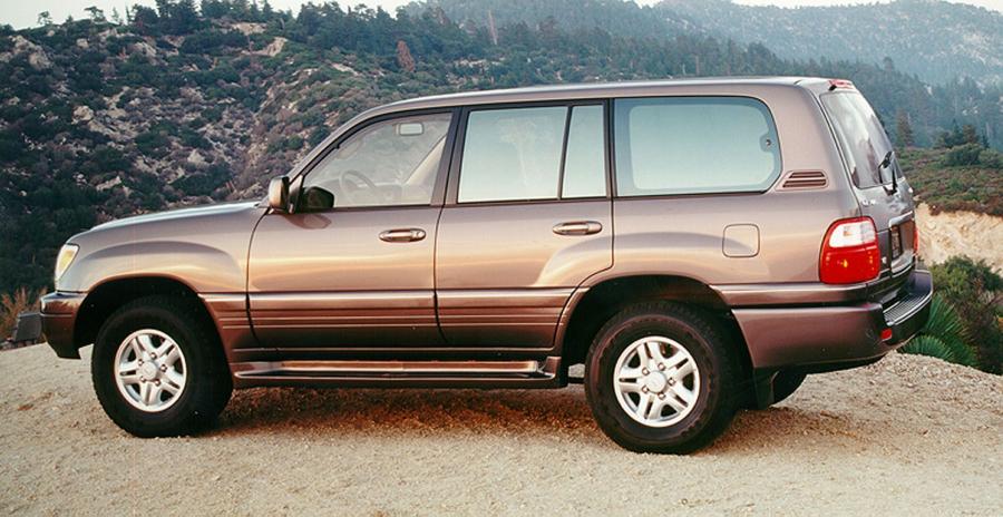 Lexus LX470 1998 года  (фото 36 из 44)